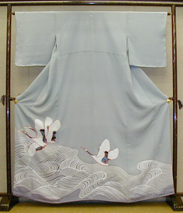 羽田登喜男 － 重要無形文化財保持者で鴛鴦（おしどり）の図柄が有名です。